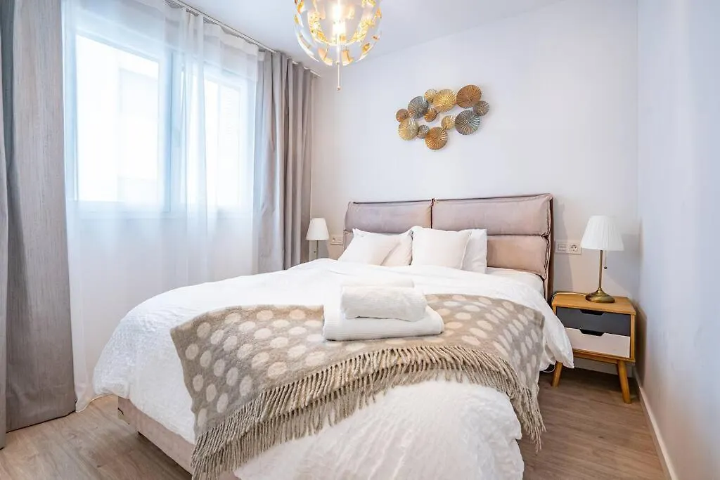 Beautiful Rooftop Pool 3Bed Marbella Apartment
