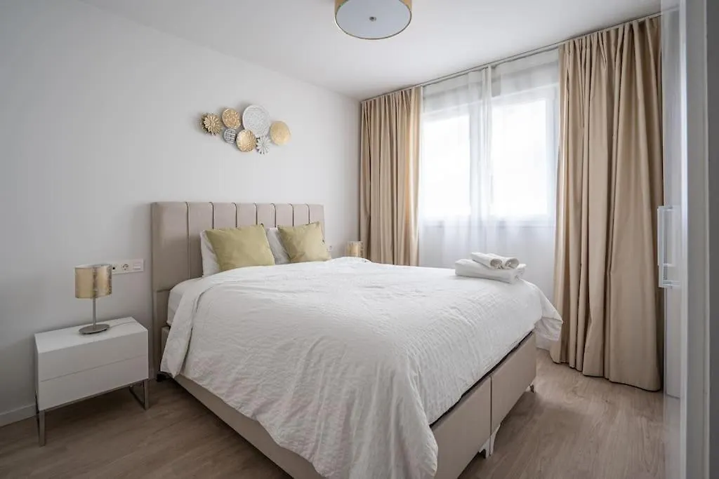 Beautiful Rooftop Pool 3Bed Marbella Apartment