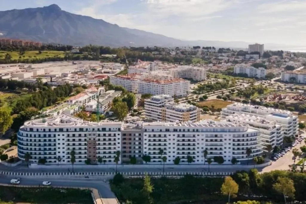 Beautiful Rooftop Pool 3Bed Marbella Apartment