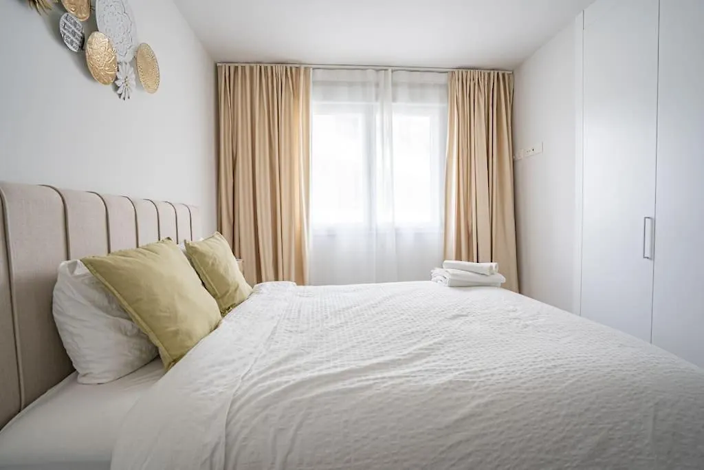 Apartment Beautiful Rooftop Pool 3Bed Marbella